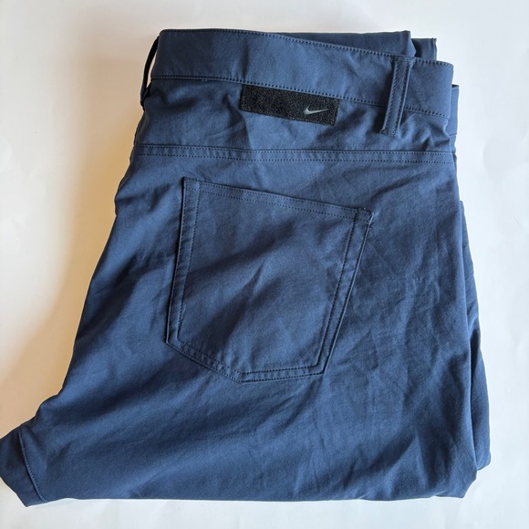 Nike Golf Men's 42x30 Navy Blue Dri FIT Slim Fit Pants Performance Athletic NEW - Picture 1 of 9
